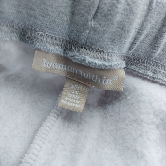 Woman Within Light Heather Gray Sweat Pants with Cargo Pockets 30/32 PETITE NWOT - Picture 2 of 7
